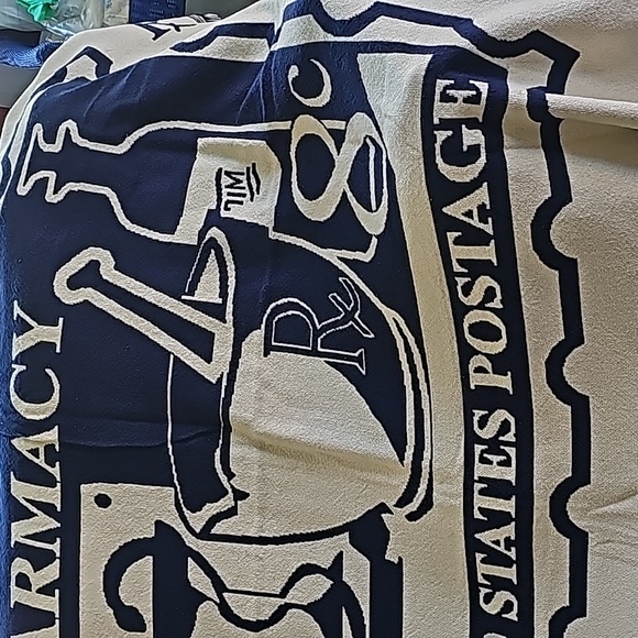 Pharmacist Throw - Picture 2 of 3